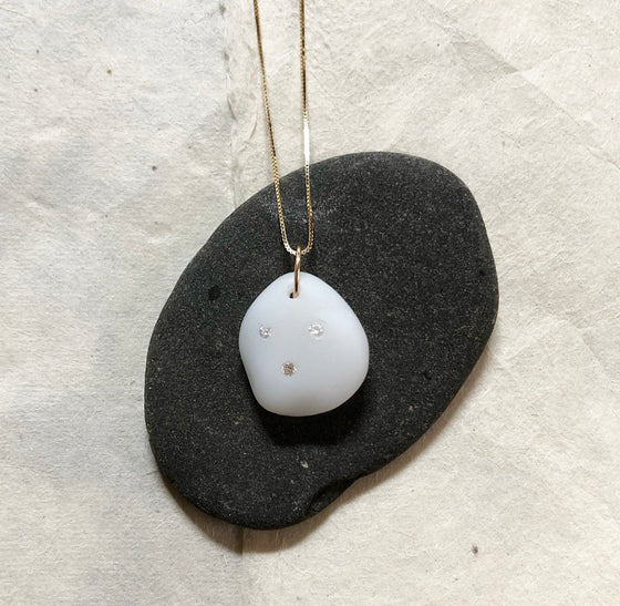 Milk diamond sea glass - chain included