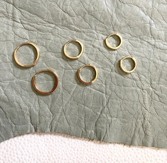 14k Huggie hoops